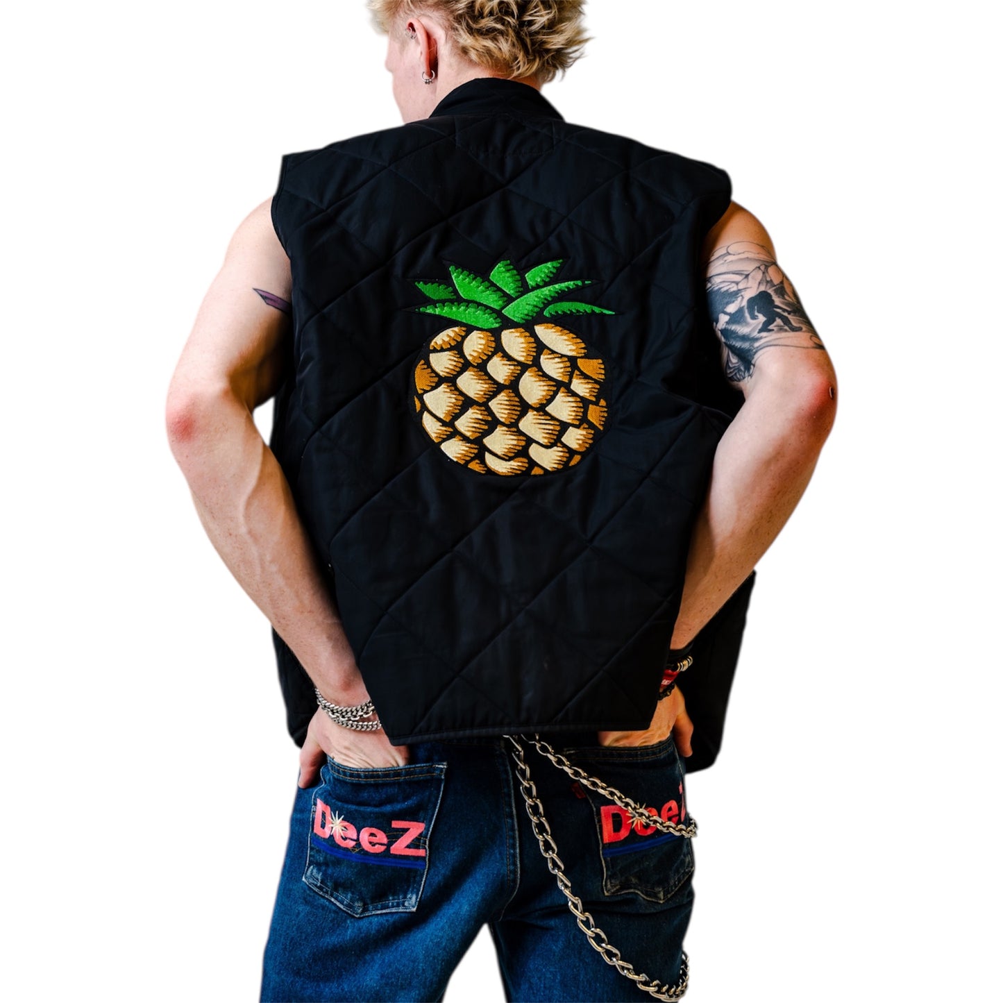 “Deez Pineapple”